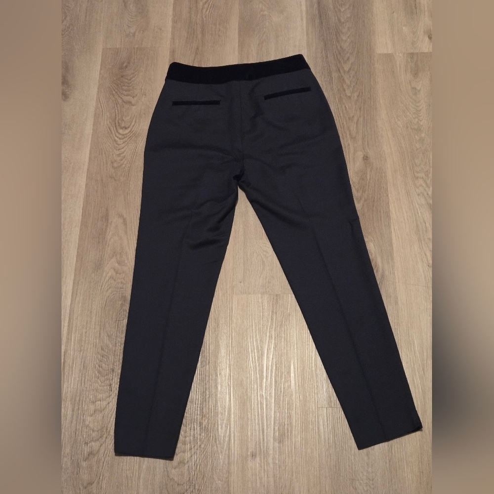 Carolina Herrera Women's Navy Blue Jeans. - Picture 5 of 9